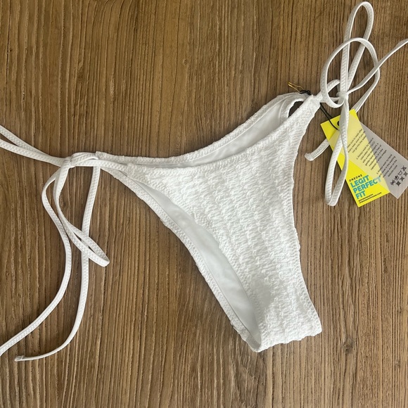 White Ribbed Bikini Bottom - Picture 5 of 10